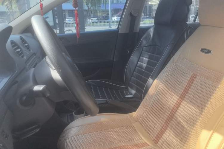 Used Volkswagen Jetta 2013 1.4L Manual Fashion Model Left Front Seat