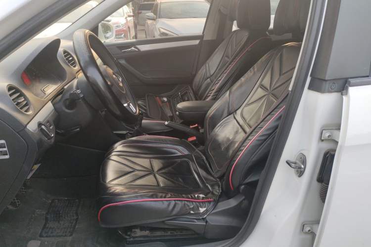 Used Volkswagen Jetta 2013 1.6L Manual Comfort Model Left Front Seat