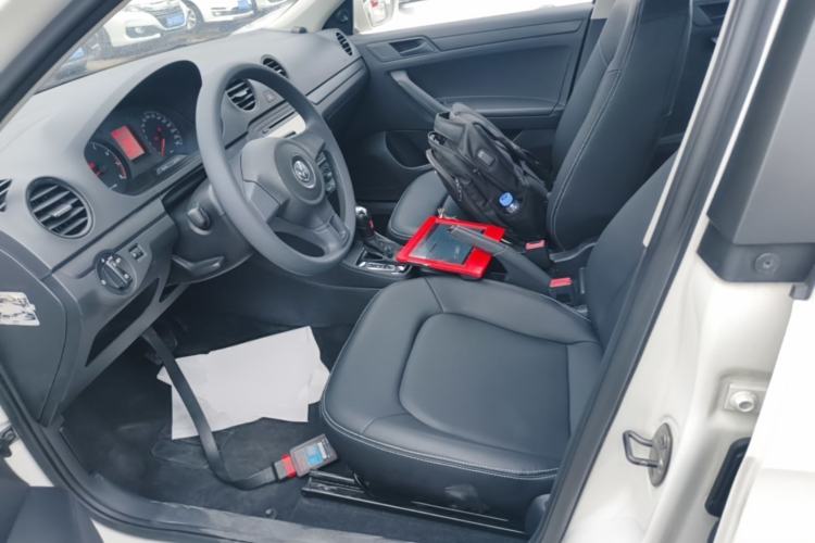 Used Volkswagen Jetta 2013 1.6L Automatic Fashion Model Left Front Seat