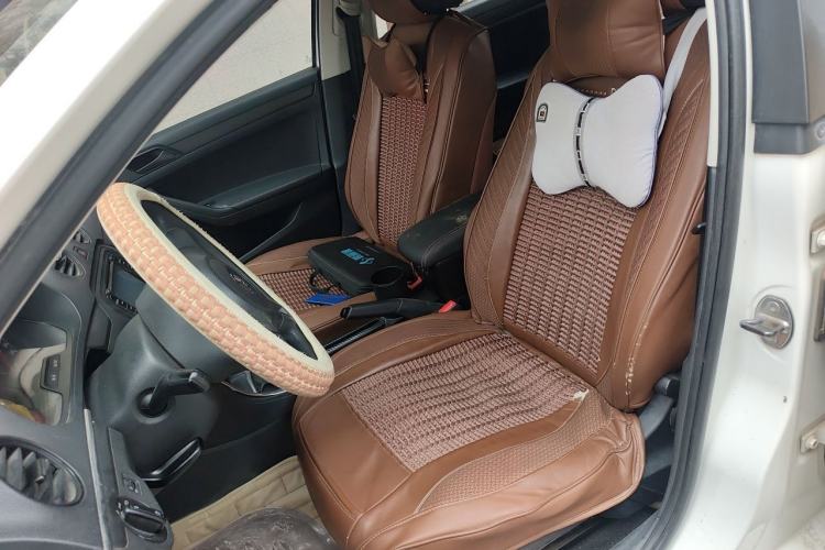 Used Volkswagen Jetta 2013 1.6L Manual Fashion Edition Left Front Seat