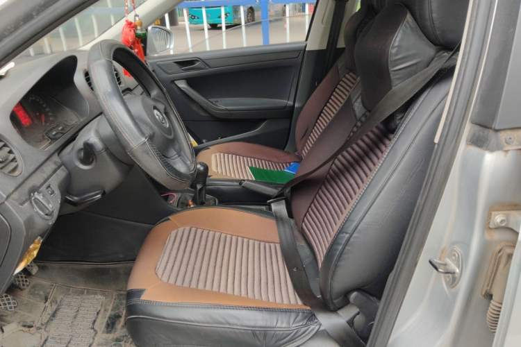 Used Volkswagen Jetta 2013 1.4L Manual Fashion Model Left Front Seat