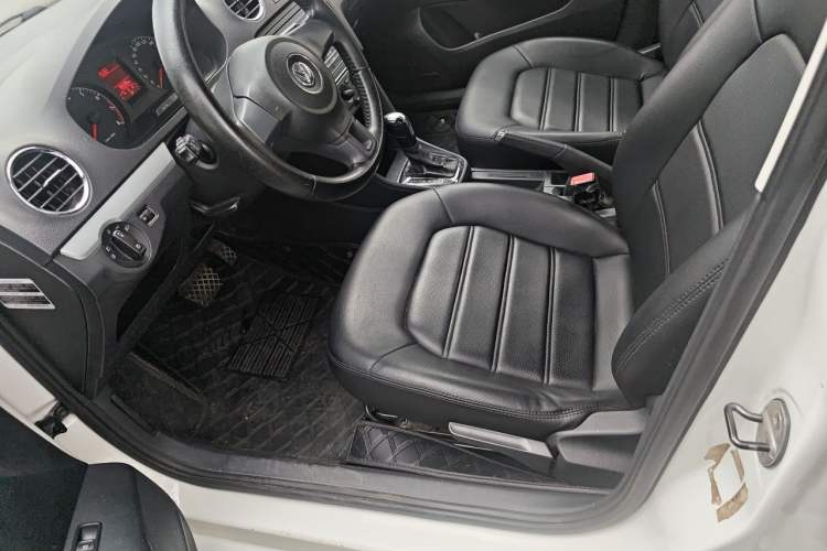 Used Volkswagen Jetta 2013 1.6L Automatic Comfort Model Left Front Seat