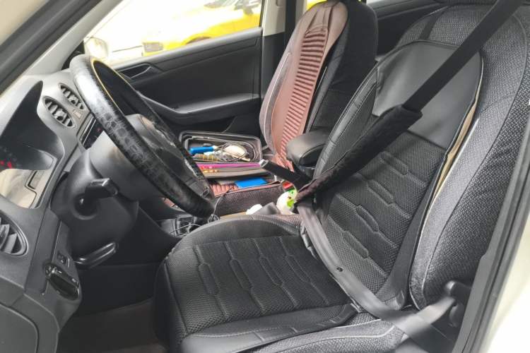 Used Volkswagen Jetta 2013 1.6L Manual Fashion Edition Left Front Seat