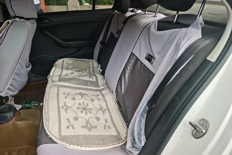 Used Volkswagen Jetta 2013 1.6L Manual Fashion Edition Left Rear Seat