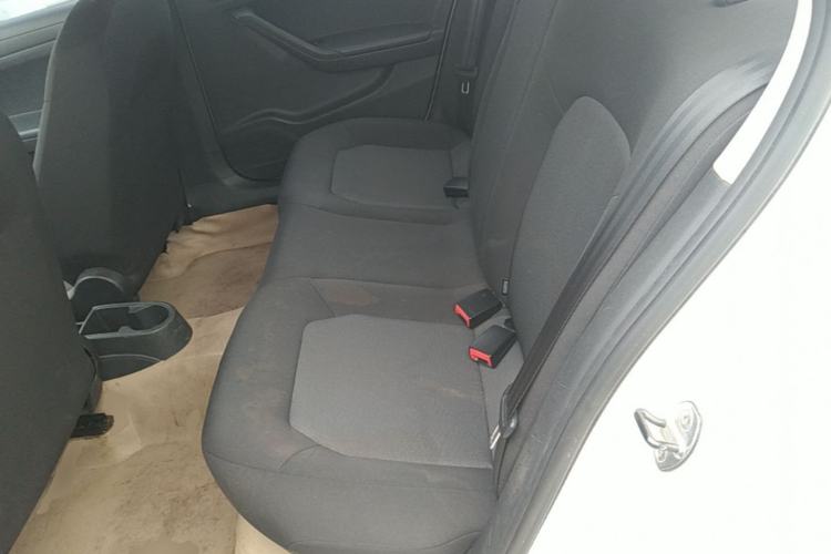 Used Volkswagen Jetta 2013 1.6L Manual Fashion Edition Left Rear Seat