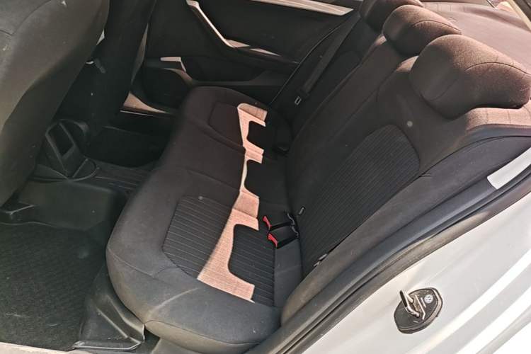 Used Volkswagen Jetta 2013 1.6L Manual Comfort Model Left Rear Seat