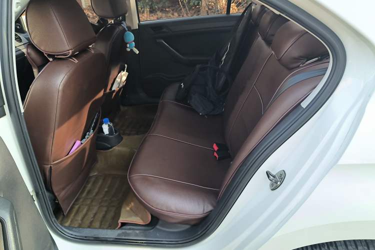 Used Volkswagen Jetta 2013 1.6L Manual Fashion Edition Left Rear Seat