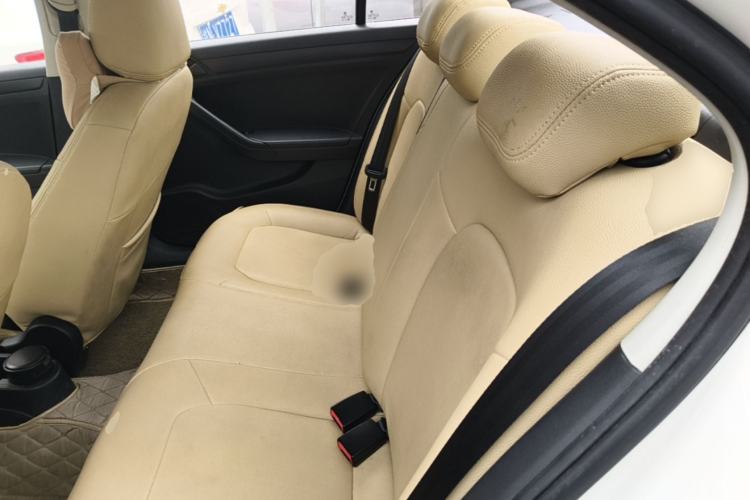 Used Volkswagen Jetta 2013 1.6L Automatic Fashion Model Left Rear Seat