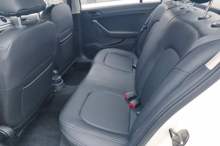 Used Volkswagen Jetta 2013 1.6L Automatic Fashion Model Left Rear Seat