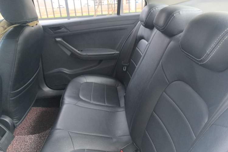Used Volkswagen Jetta 2013 1.6L Manual Fashion Edition Left Rear Seat