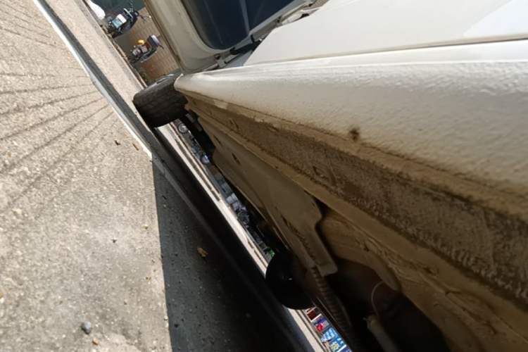 Used Volkswagen Jetta 2013 1.6L Manual Fashion Edition Left Side Sill
