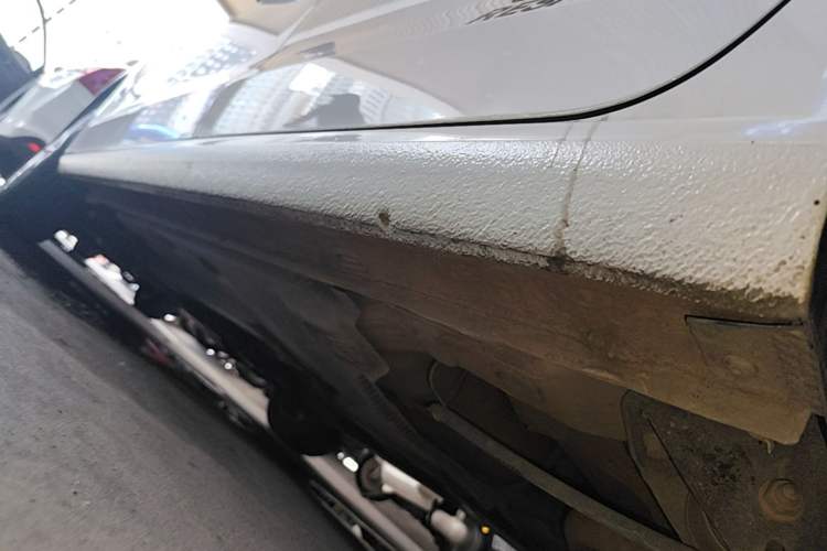 Used Volkswagen Jetta 2013 1.6L Manual Comfort Model Left Side Sill