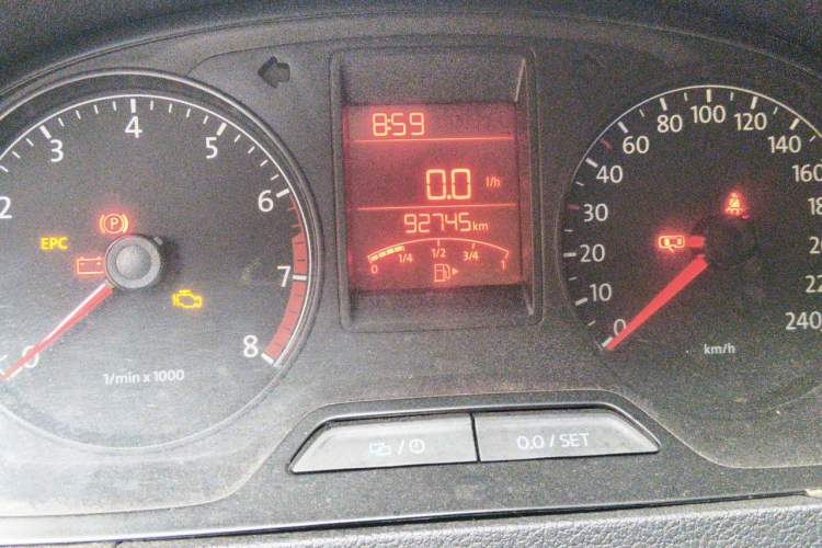 Used Volkswagen Jetta 2013 1.4L Manual Comfort Model Odometer Close Up