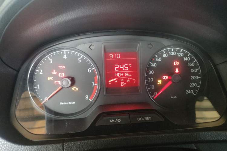 Used Volkswagen Jetta 2013 1.6L Manual Fashion Edition Odometer Close Up