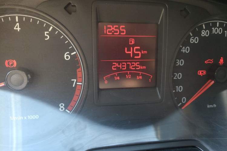 Used Volkswagen Jetta 2013 1.4L Manual Comfort Model Odometer Close Up