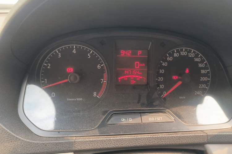 Used Volkswagen Jetta 2013 1.6L Automatic Comfort Model Odometer Close Up