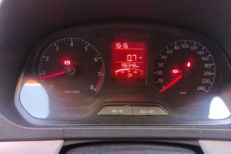 Used Volkswagen Jetta 2013 1.4L Manual Comfort Model Odometer Close Up