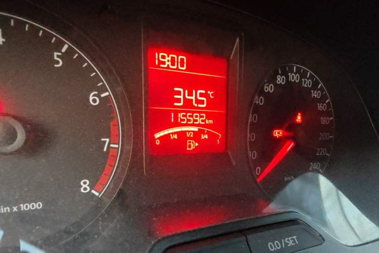 Used Volkswagen Jetta 2013 1.6L Manual Fashion Edition Odometer Close Up
