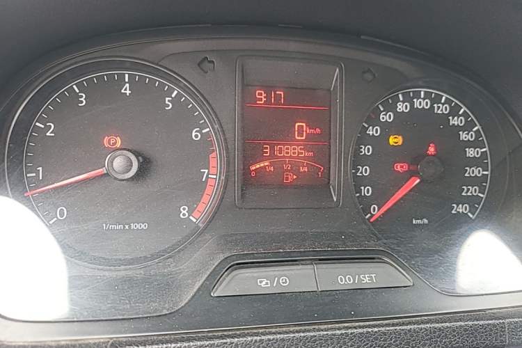 Used Volkswagen Jetta 2013 1.4L Manual Comfort Model Odometer Close Up