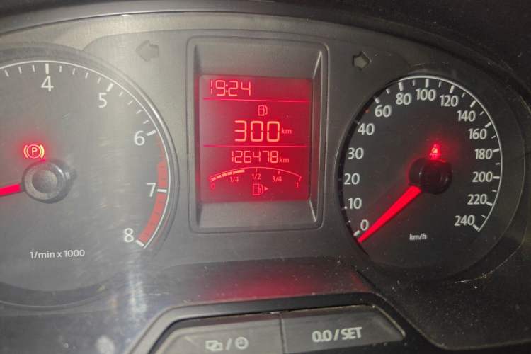 Used Volkswagen Jetta 2013 1.6L Manual Comfort Model Odometer Close Up