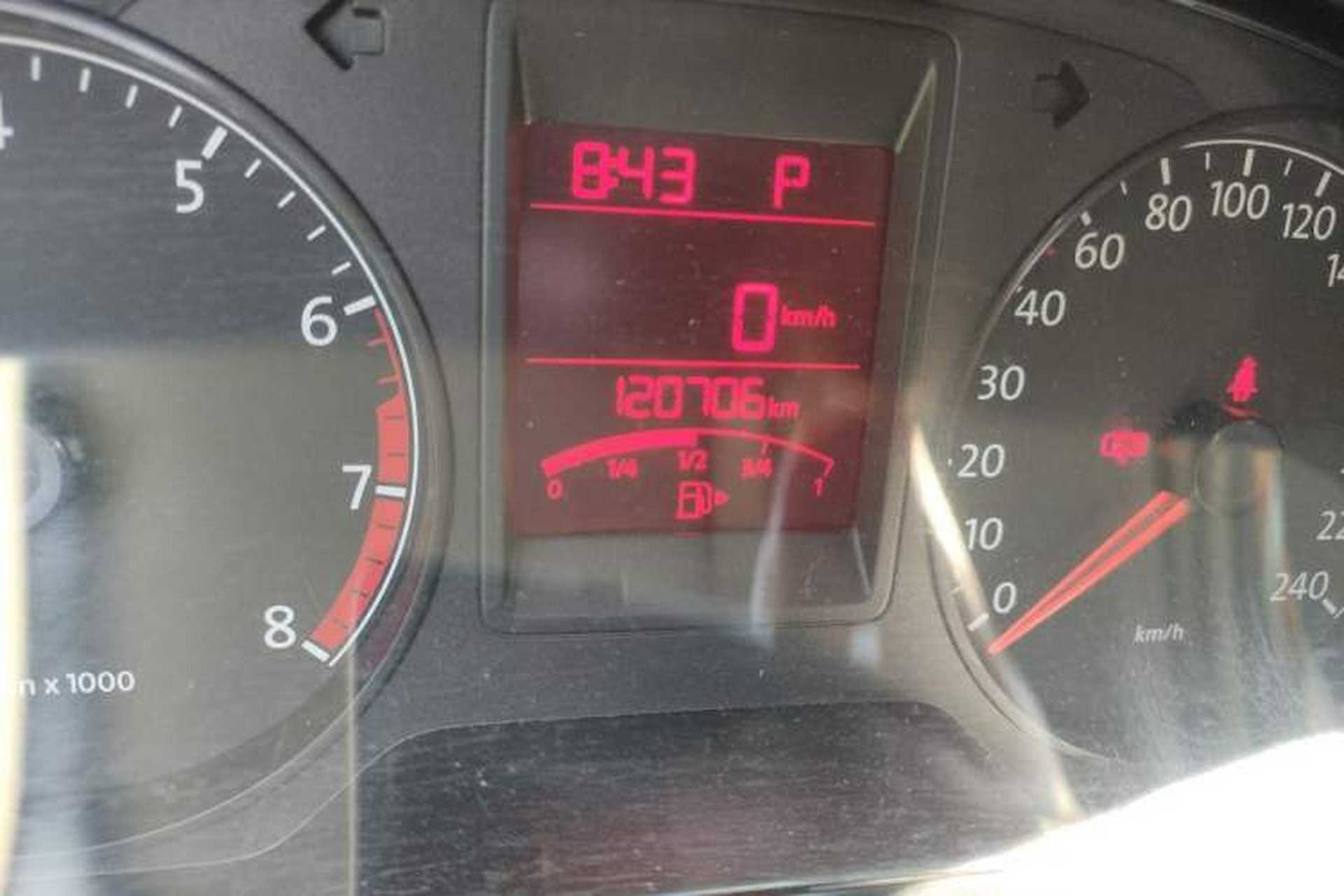 Used Volkswagen Jetta 2013 1.6L Automatic Comfort Model Odometer Close Up