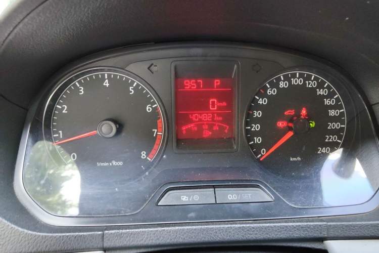 Used Volkswagen Jetta 2013 1.6L Automatic Comfort Model Odometer Close Up