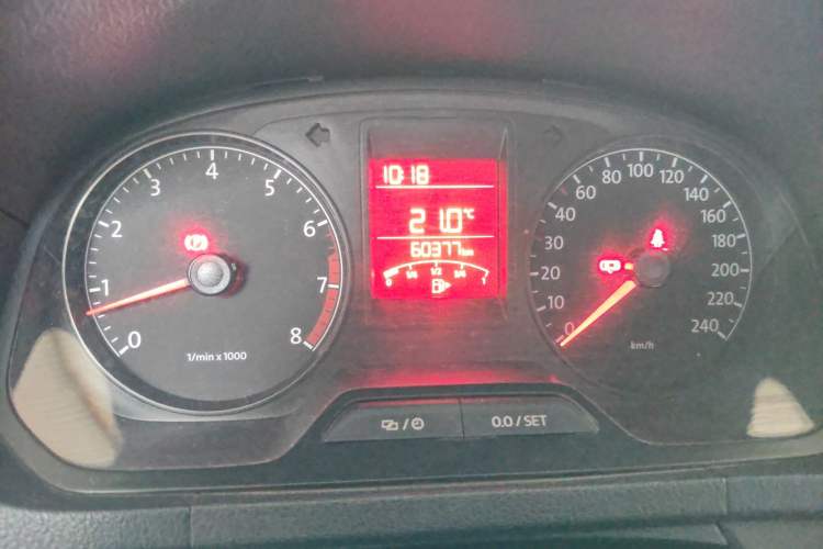 Used Volkswagen Jetta 2013 1.6L Manual Fashion Edition Odometer Close Up