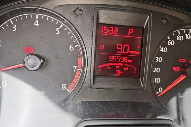 Used Volkswagen Jetta 2013 1.6L Automatic Comfort Model Odometer Close Up