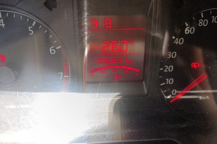 Used Volkswagen Jetta 2013 1.6L Manual Fashion Edition Odometer Close Up