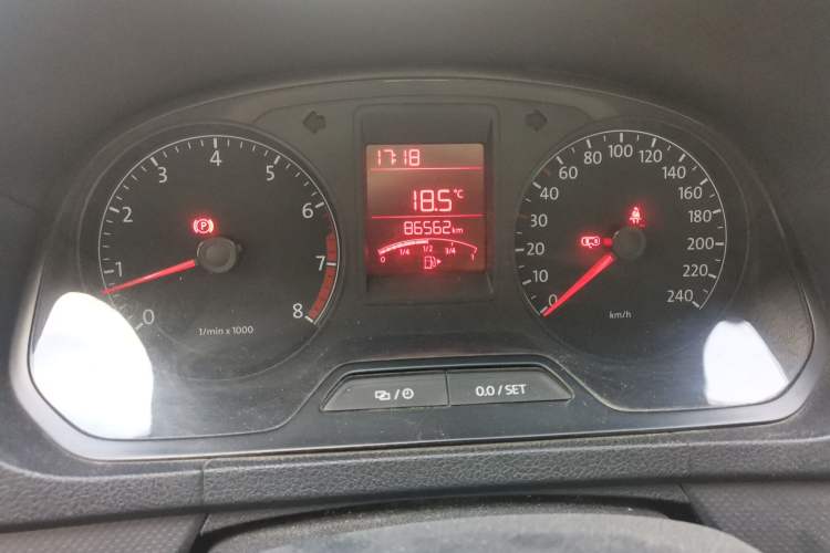 Used Volkswagen Jetta 2013 1.6L Manual Fashion Edition Odometer Close Up