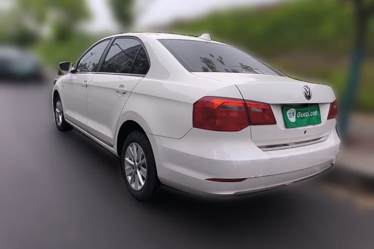 Used Volkswagen Jetta 2013 1.6L Manual Fashion Edition Rear Left 45 Deg