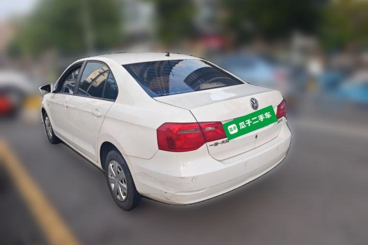 Used Volkswagen Jetta 2013 1.6L Manual Fashion Edition Rear Left 45 Deg