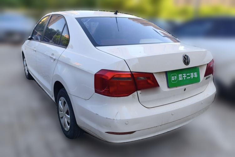 Used Volkswagen Jetta 2013 1.6L Manual Fashion Edition Rear Left 45 Deg