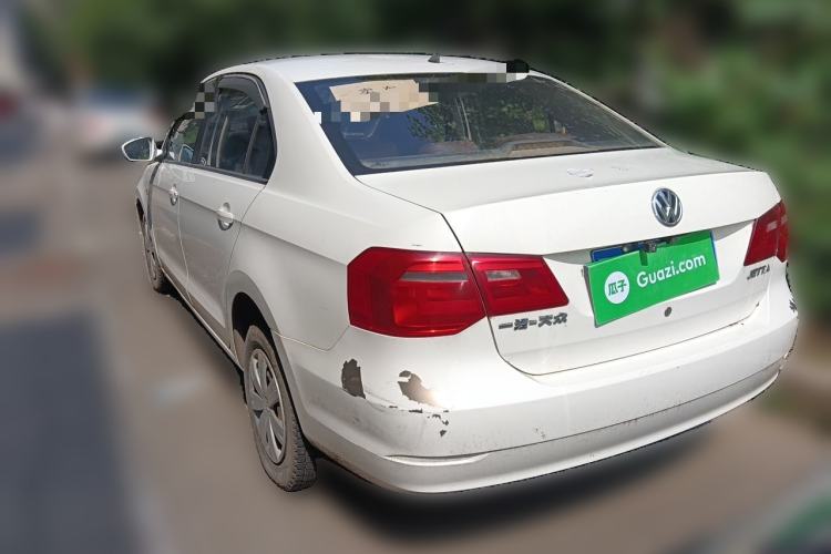 Used Volkswagen Jetta 2013 1.6L Manual Fashion Edition Rear Left 45 Deg