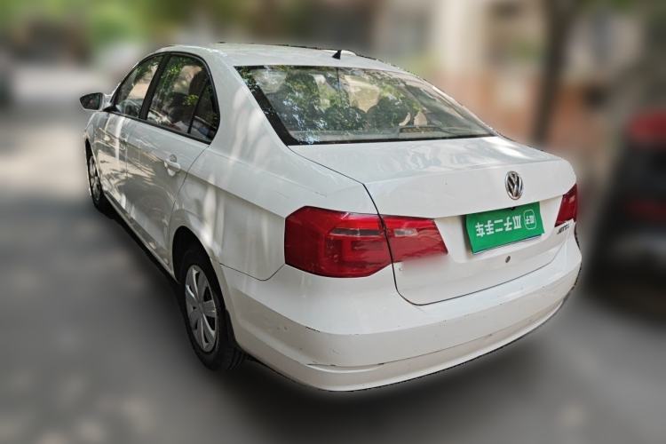 Used Volkswagen Jetta 2013 1.6L Manual Fashion Edition Rear Left 45 Deg