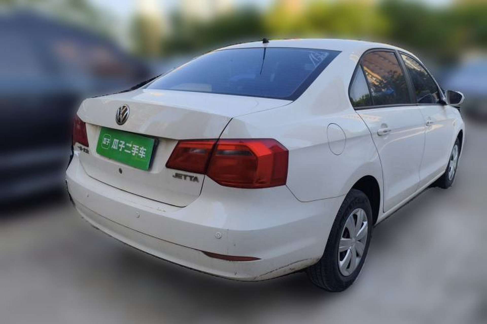 Used Volkswagen Jetta 2013 1.6L Manual Fashion Edition Rear Right 45 Deg