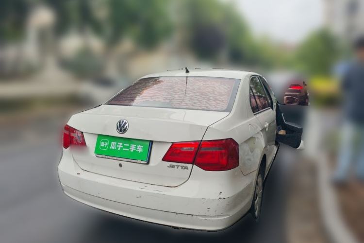 Used Volkswagen Jetta 2013 1.6L Manual Fashion Edition Rear Right 45 Deg