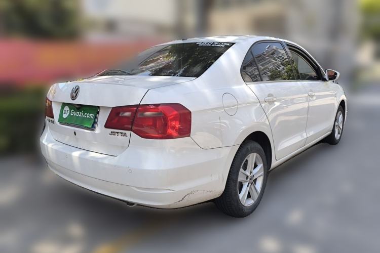 Used Volkswagen Jetta 2013 1.6L Automatic Luxury Model Rear Right 45 Deg
