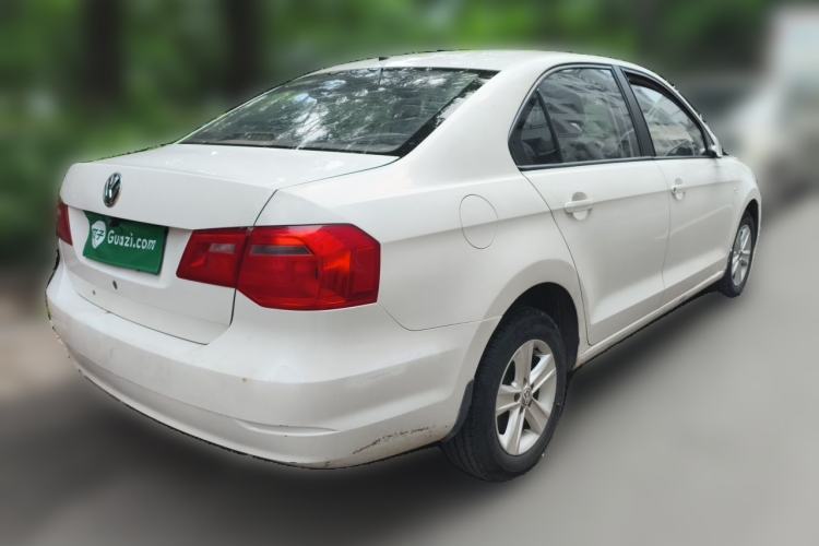 Used Volkswagen Jetta 2013 1.6L Manual Fashion Edition Rear Right 45 Deg