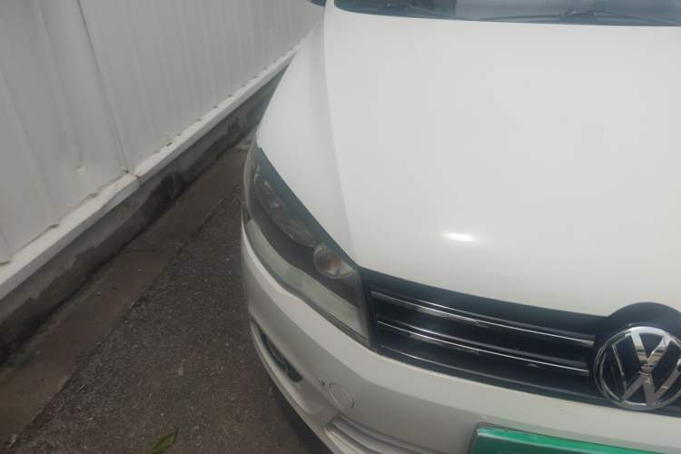 Used Volkswagen Jetta 2013 1.6L Automatic Luxury Model Right Front Headlight