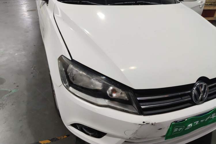 Used Volkswagen Jetta 2013 1.6L Manual Comfort Model Right Front Headlight