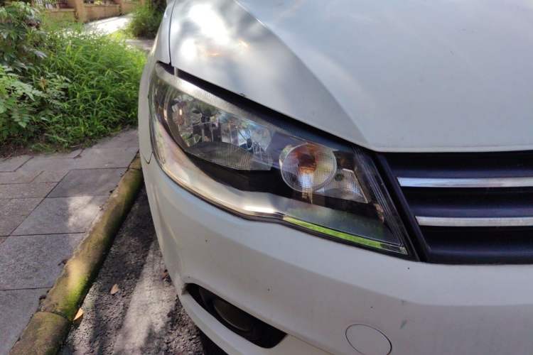 Used Volkswagen Jetta 2013 1.6L Manual Comfort Model Right Front Headlight