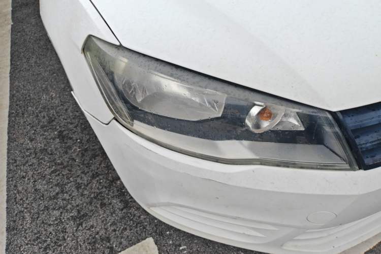 Used Volkswagen Jetta 2013 1.4L Manual Fashion Model Right Front Headlight