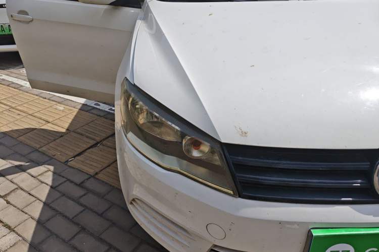 Used Volkswagen Jetta 2013 1.4L Manual Fashion Model Right Front Headlight