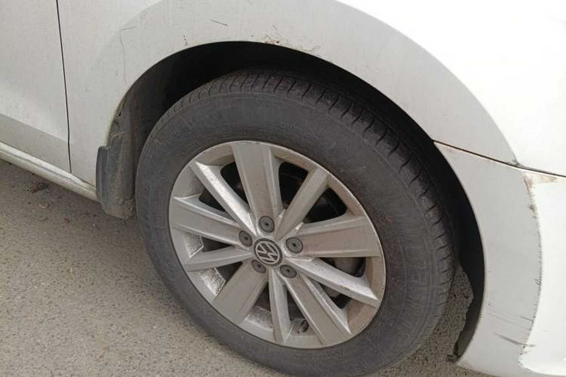 Used Volkswagen Jetta 2013 1.6L Automatic Comfort Model Right Front Wheel Hub