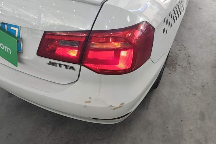 Used Volkswagen Jetta 2013 1.6L Manual Comfort Model Right Rear Taillight