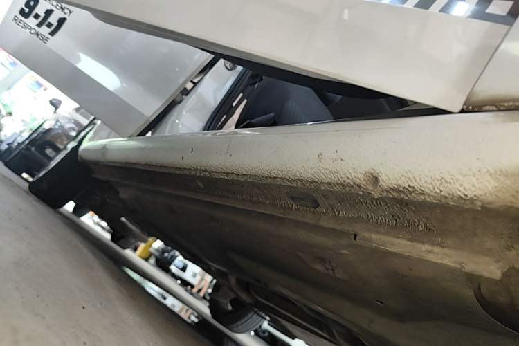 Used Volkswagen Jetta 2013 1.6L Manual Comfort Model Right Side Sill