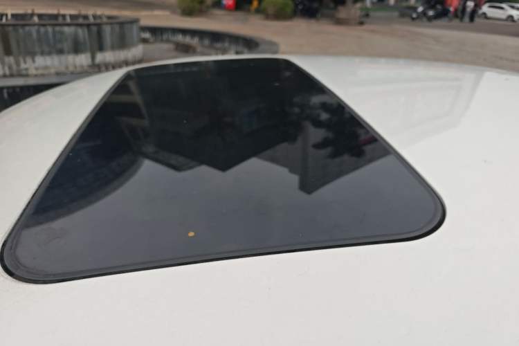 Used Volkswagen Jetta 2013 1.6L Automatic Comfort Model Roof