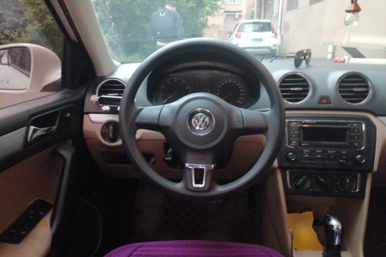 Used Volkswagen Jetta 2013 1.6L Automatic Comfort Model Steering Wheel