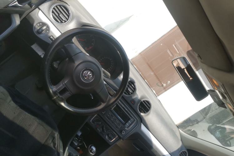 Used Volkswagen Jetta 2013 1.6L Manual Comfort Model Steering Wheel